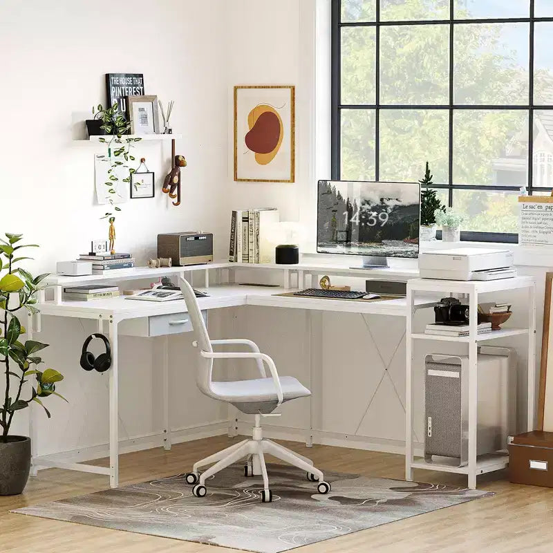 Escritorio de juegos de 68 pulgadas, con tomas de corriente y monitor, escritorio de esquina para computadora, escritorio de oficina en casa, para el hogar, la oficina, la sala de estar