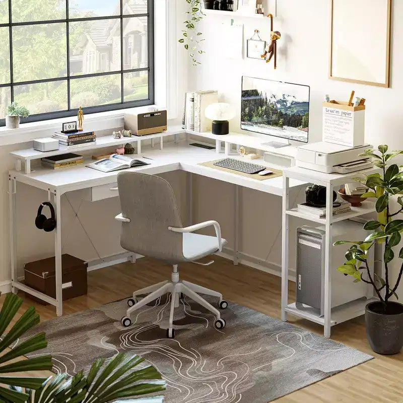 Escritorio de juegos de 68 pulgadas, con tomas de corriente y monitor, escritorio de esquina para computadora, escritorio de oficina en casa, para el hogar, la oficina, la sala de estar