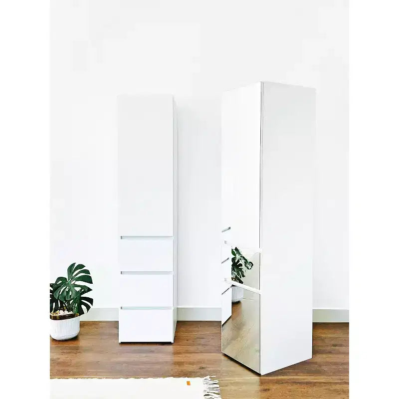 70.9 pulg. de alto x 17.72 pulg. de ancho Sistema de clóset de madera compuesto blanco para almacenamiento universal con contenedores de almacenamiento