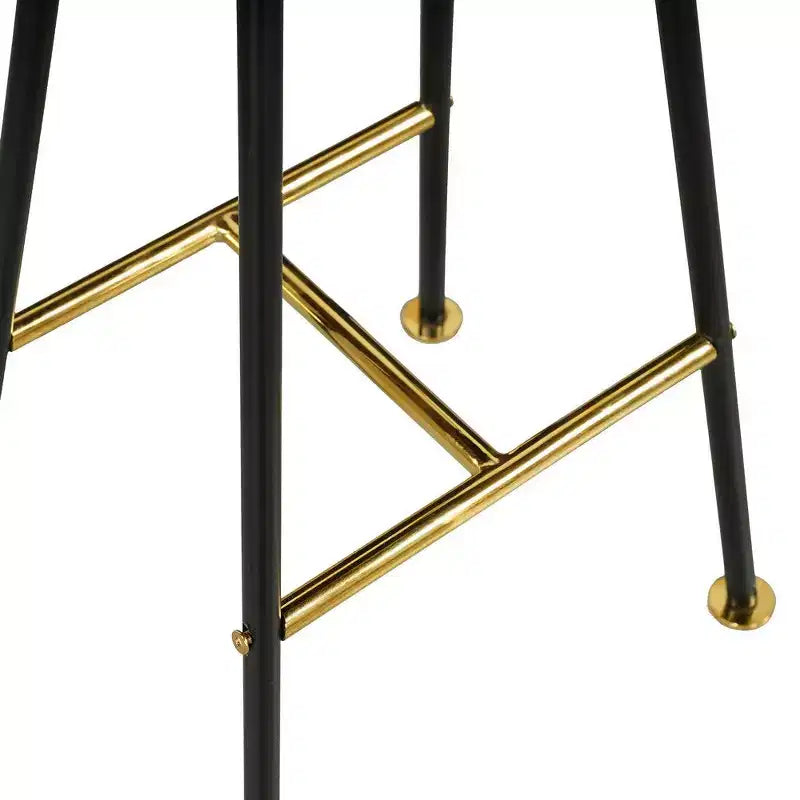 Taburete de barra sin respaldo de 24 pulgadas con asiento de madera de mango | Patas de hierro negro | Reposapiés dorado