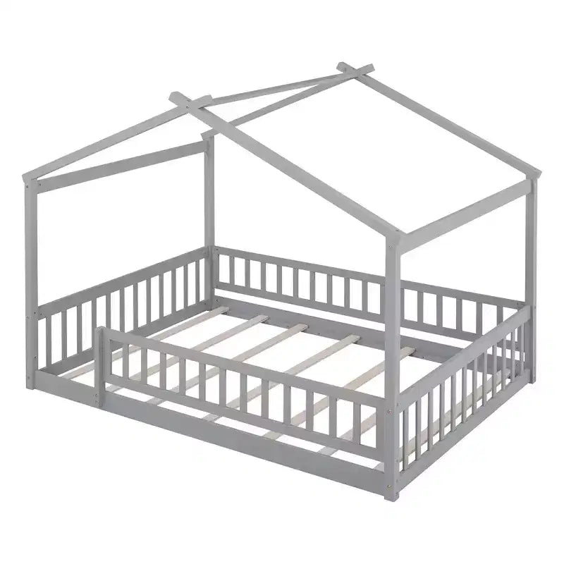 Cama de casa moderna de madera Astrid con valla