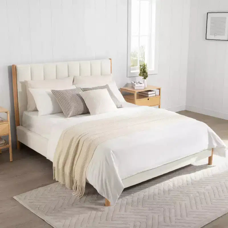 Base de cama de plataforma de madera totalmente tapizada