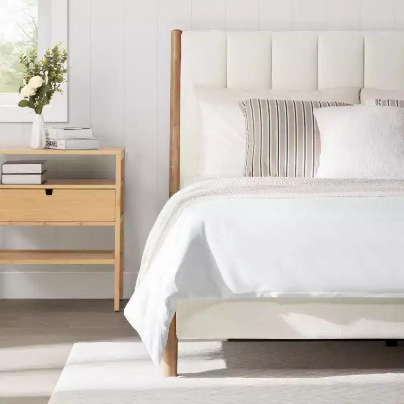 Base de cama de plataforma de madera totalmente tapizada