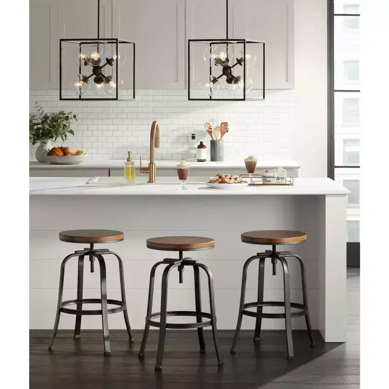 Taburete de bar giratorio de bronce martillado, marrón de 74 cm de alto, asiento industrial ajustable con reposapiés para isla de cocina a altura de encimera